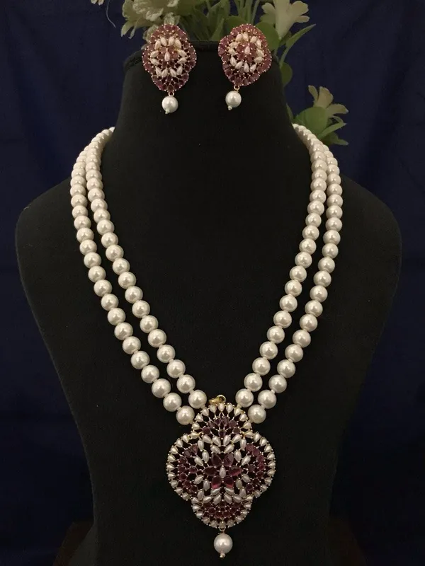 White_&_Gold_Elegant_Design_Mahika_Real_Pearl_Set_For_Women