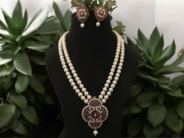 White_&_Gold_Elegant_Design_Mahika_Real_Pearl_Set_For_Women