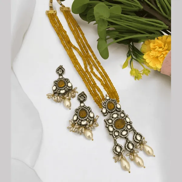 Yellow_Elegant_Design_Safina_Polki_Kundan_Set_For_Women