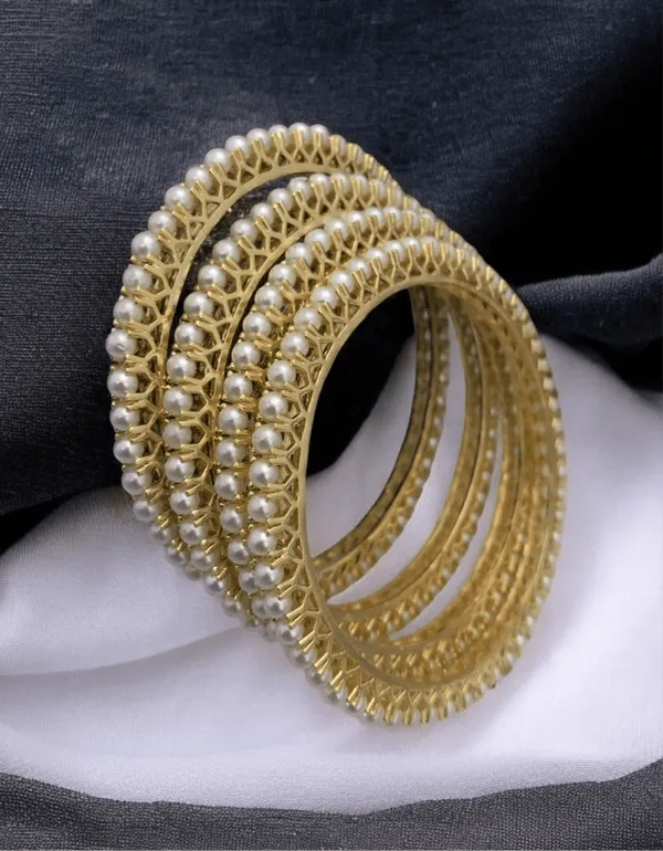 Gold_Elegant_Design_Santati_Real_Pearl_Bangles_For_Women