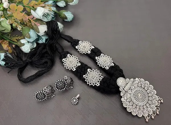 Black_Elegant_Design_Srinika_Combo_For_Women