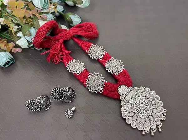 Red_Elegant_Design_Srinika_Combo_For_Women