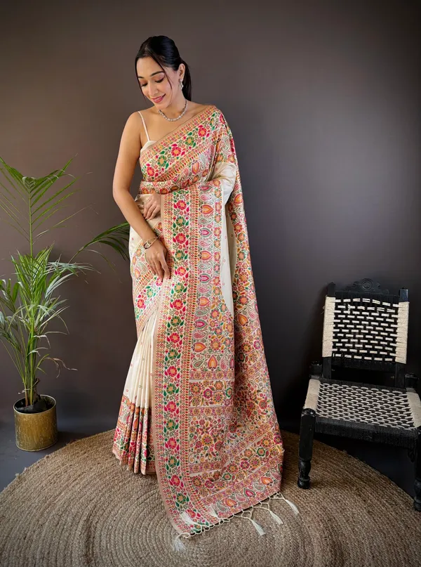 White_Pashmina_Blush_Exquisite_Natural_Beige_Tussar_Silk_Saree_Showcasing_Authentic_Hand-Woven