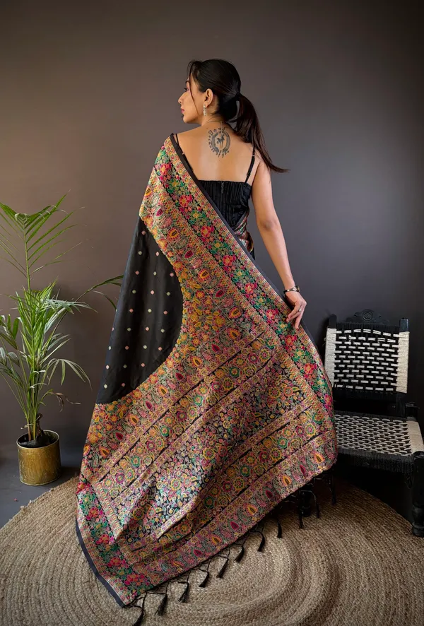 Tapestry_Black_Patola_Weave_Silk_Saree_With_A_Brilliant_Array_Of_Stylized_Animal_And_Floral_Imagery