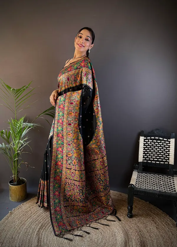 Tapestry_Black_Patola_Weave_Silk_Saree_With_A_Brilliant_Array_Of_Stylized_Animal_And_Floral_Imagery