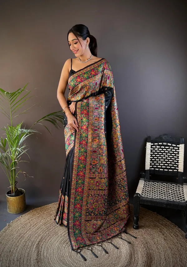 Tapestry_Black_Patola_Weave_Silk_Saree_With_A_Brilliant_Array_Of_Stylized_Animal_And_Floral_Imagery