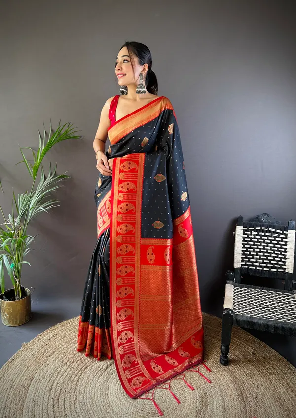 Black_Paithani_Saree_With_Red_And_Gold_Border