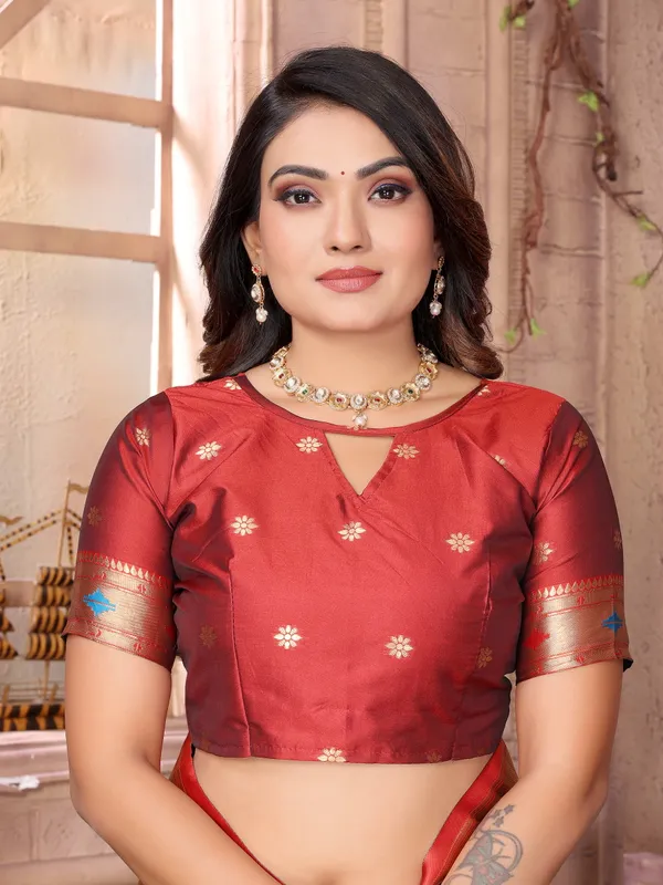 Ebony_Black_Elegant_Paithani_Silk_Saree_With_Vibrant_Peacock_And_Floral_Motifs