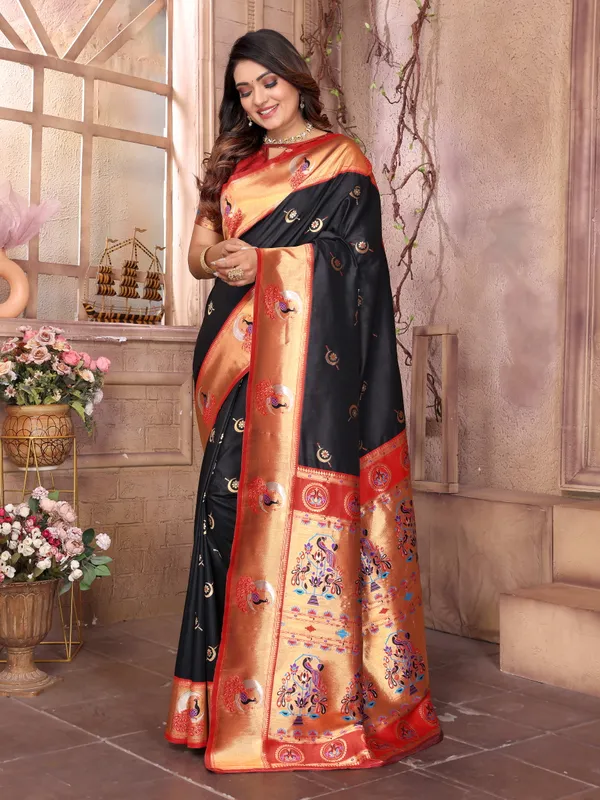 Ebony_Black_Elegant_Paithani_Silk_Saree_With_Vibrant_Peacock_And_Floral_Motifs