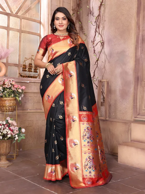 Ebony_Black_Elegant_Paithani_Silk_Saree_With_Vibrant_Peacock_And_Floral_Motifs