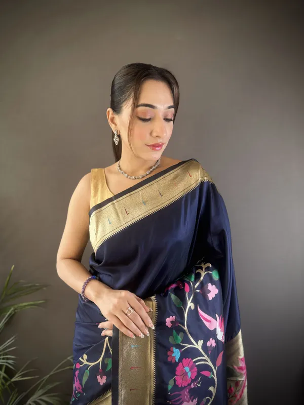 Midnight_Blue_Elora_Woven_Design_Zari_Silk_Blend_Paithani_Saree