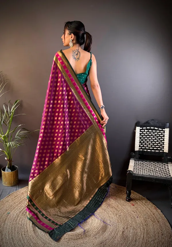 Red_&_Maroon_Exquisite_Banarasi_Silk_Saree_Featuring_Intricate_Golden_Zari_Weaving