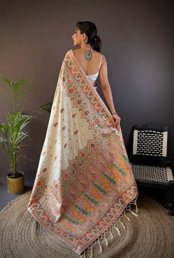 White_Ivory_Tapestry_Dream_Timeless_Tussar_Silk_Saree_Embellished_With_Rich_Kantha_Folk
