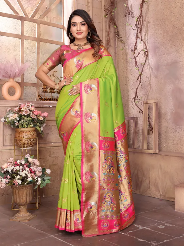 Parrot_Green_&_Pink_Banarasi_Silk_Saree_With_Vibrant_Accents_And_Traditional