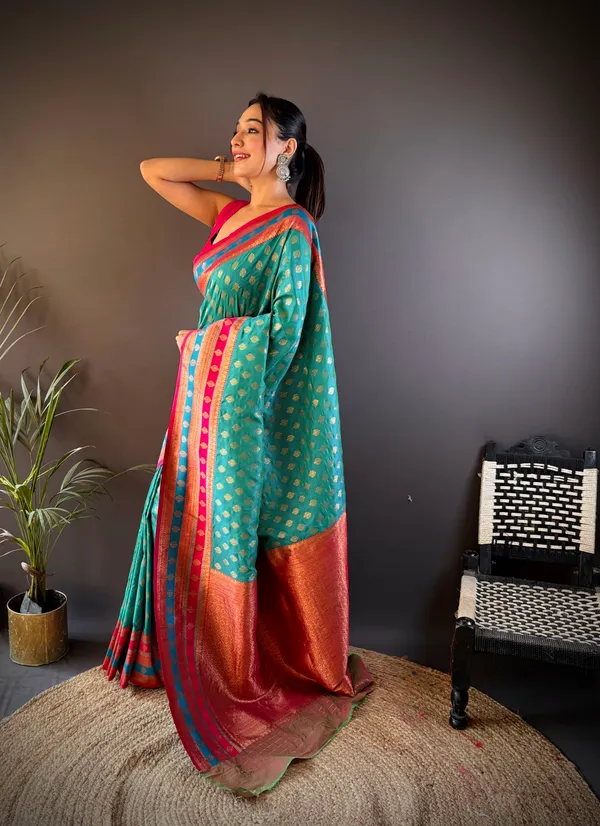 Teal_Green_Luxurious_Banarasi_Silk_Saree_With_Grand_Red_Border_And_Intricate_Golden_Zari_Weave