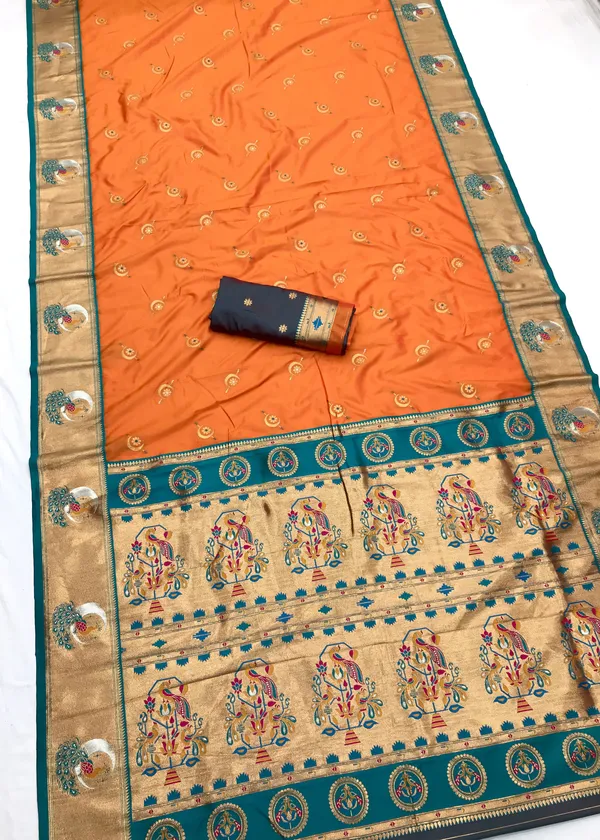 Navy_Blue_&_Ruby_Red_Silk_Saree_With_Traditional_Woven_Zari_Motifs_And_Opulent_Pallu