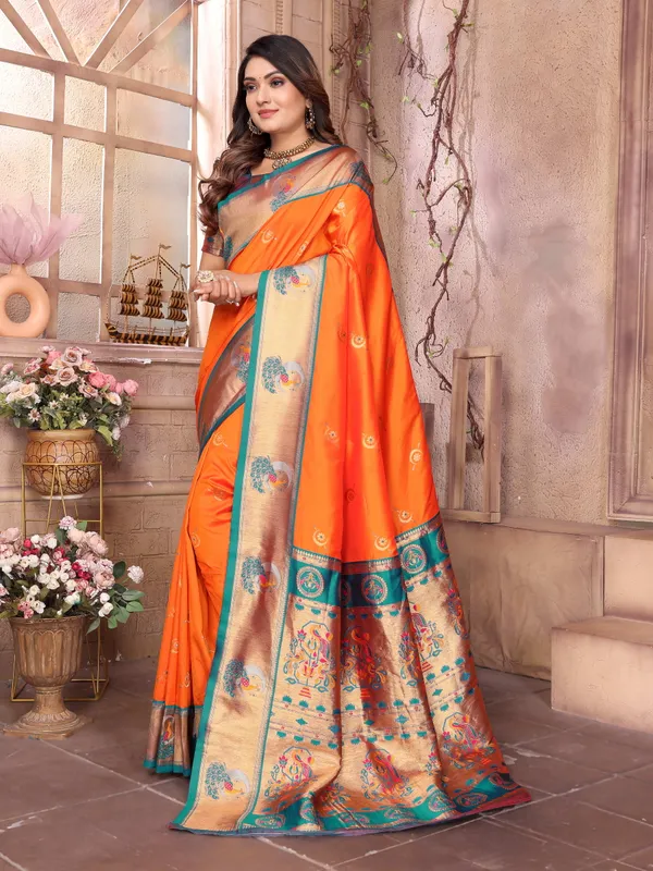 Navy_Blue_&_Ruby_Red_Silk_Saree_With_Traditional_Woven_Zari_Motifs_And_Opulent_Pallu