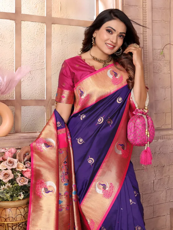 Navy_Blue_&_Crimson_Red_Silk_Saree_With_Traditional_Zari_Woven_Motifs_And_Rich_Pallu