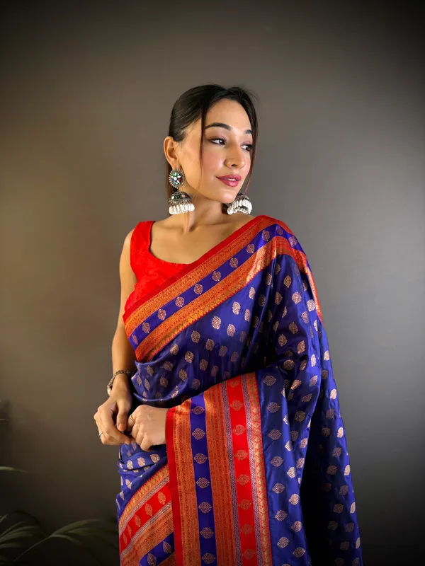 Purple_Paithani_Saree_With_Gold_And_Red_Accents