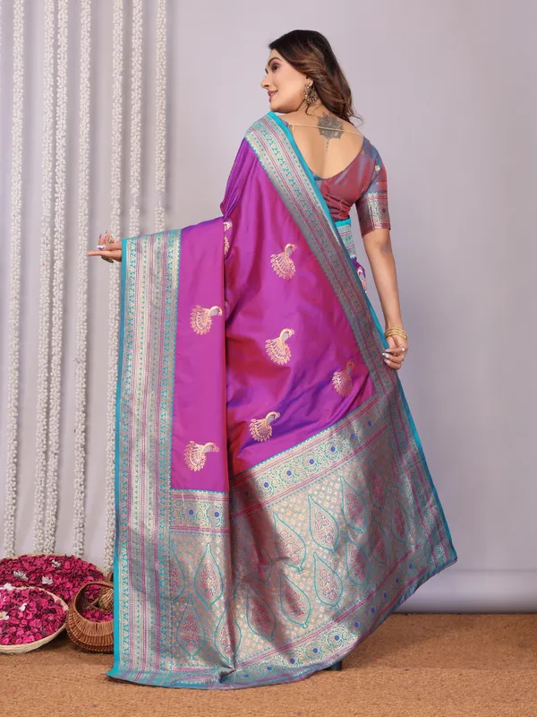 Magenta_Vibrant_Dual-Tone_Silk_Saree_With_Peacock_Motifs