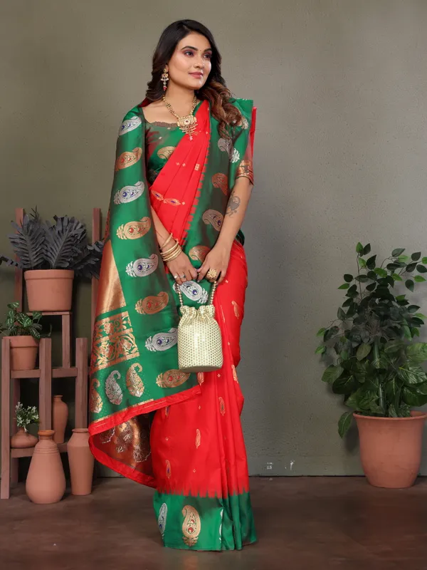 Red_&_Green_Pure_Silk_Kanchipuram_Saree_With_Rich_Zari_Pallu_And_Contrast_Exquisite_Handwork_Stitched_Blouse_Piece