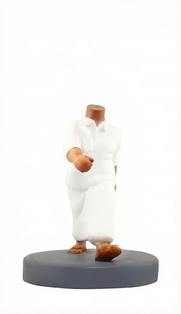 South_Indian_Traditional_Outfit_Bobblehead_-_Custom_Face_Figurine_|_15_cm