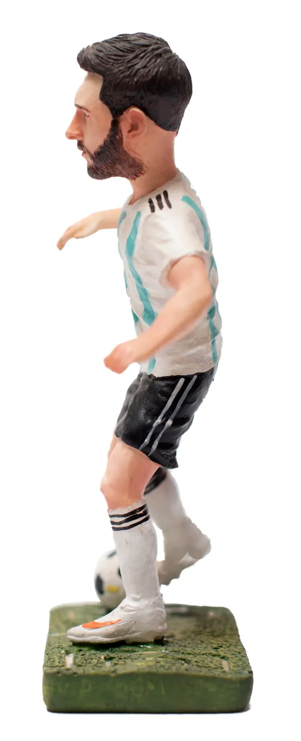 Lionel_Messi_Action_Figure_|_6-Inch_Football_Star_Collectible_|_Soccer_Toy_with_Ball_|_Argentina_Jersey