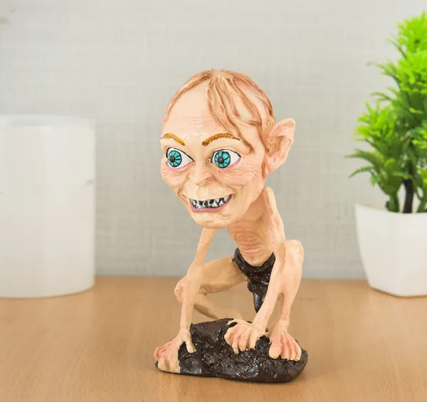 Gollum_(Smeagol)_Bobblehead_(14_cms)_from_Lord_of_The_Rings_|_My_Precious_|_Sheldon_Cooper