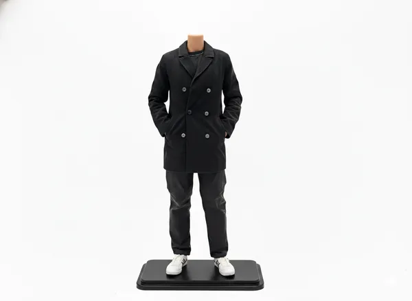 Stylish_All-Black_Bobblehead_–_Custom_Face_Figurine_(15_cm)