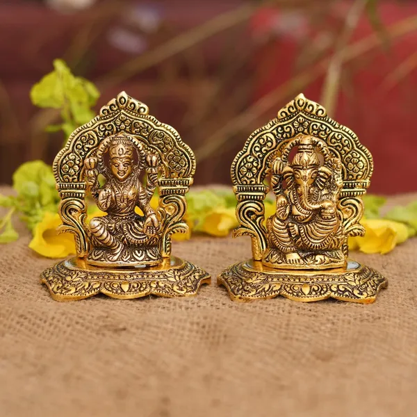 Golden_Metal_Modern_For_Friendship_Day_Grandparents_Day_Diwali_Anniversary_Birthday