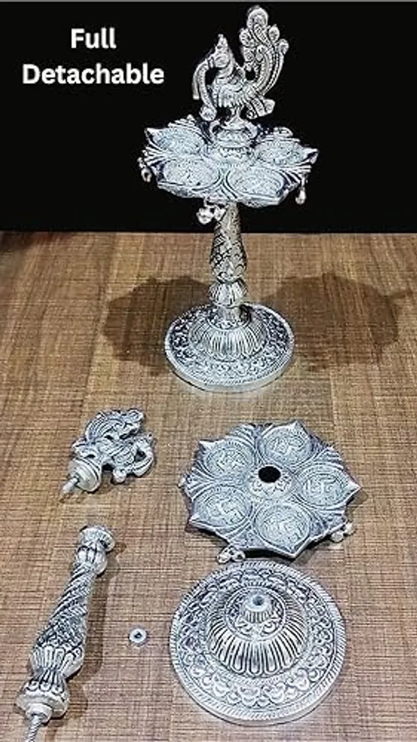 Silver_Metal_Traditional_Showpices_For_Anniversary_Birthday