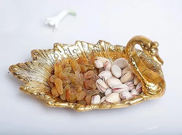 Golden_Metal_Solidtraditional_Round_Duck_Tray_For_Housewarming