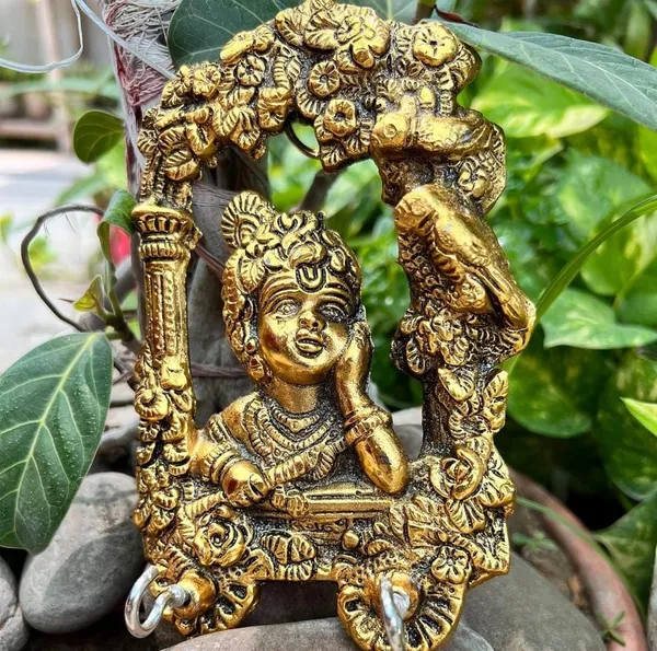 Golden_Handcrafted_Key_Holder_Showpiece