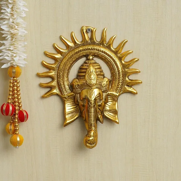 Golden_Metal_Traditional_Lord_Ganesha_For_Housewarming