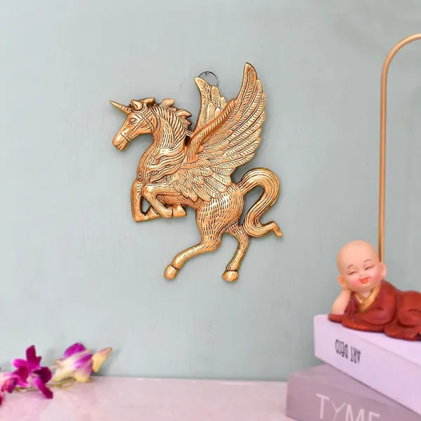 Golden_Metal_Antique_Triangular_Lord_Ganesha_For_Anniversary