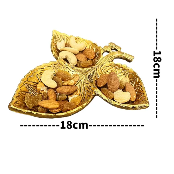 Golden_Hand-Crafted_Metal_3-Part_Leaf-Shaped_Tray
