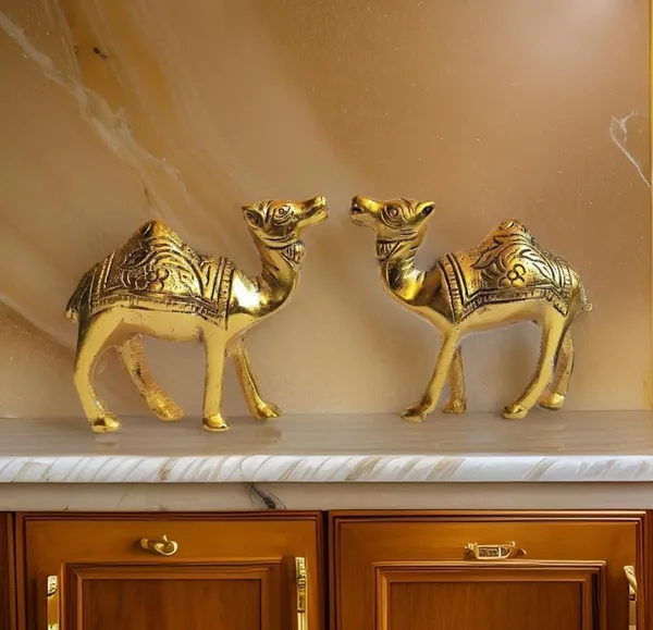 Golden_Metal_Solidtraditional_Showpices_For_Anniversary_Birthday
