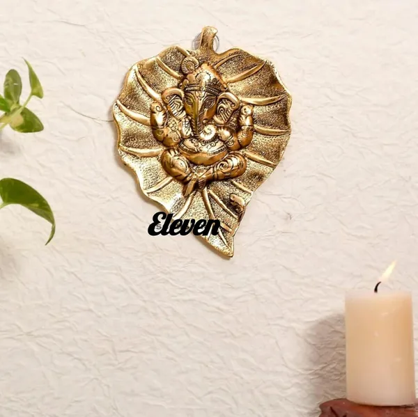 Golden_Brass_Polished_Art_Deco_Hanging_Ganesh_Leaf_For_Hindu_Festival_Day_Pooja