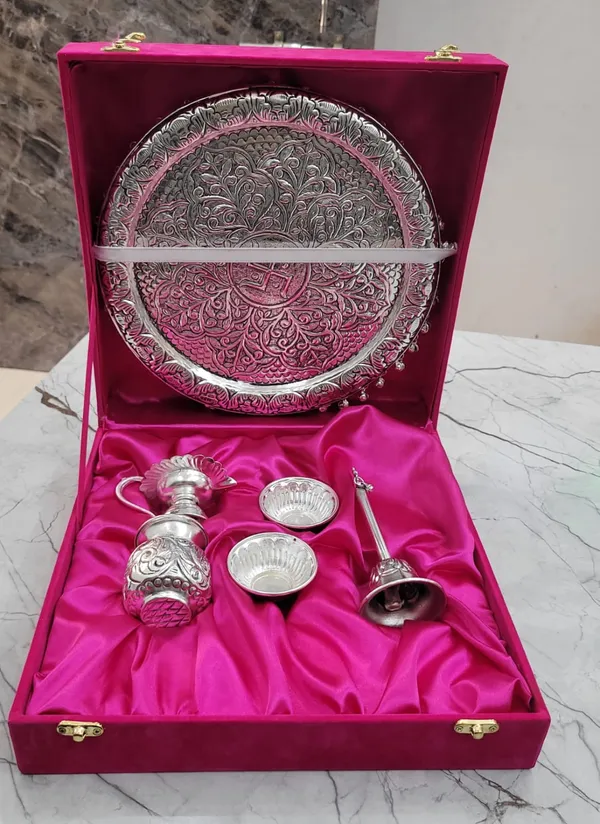 German_Silver_Pooja_Aarti/Thali_(Diameter_11??_set_of_6_items.