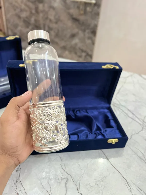German_silver___Diamond_Pattern_Carafe_and_1_Drinking_Bottle_,_Clear_german_silver_