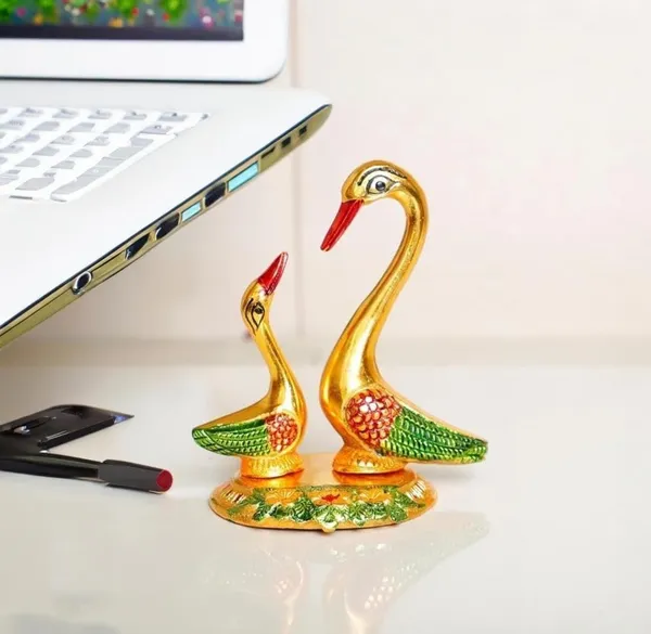 Metal_Painted_Solidmodern_Novelty_Bird_For_Diwali