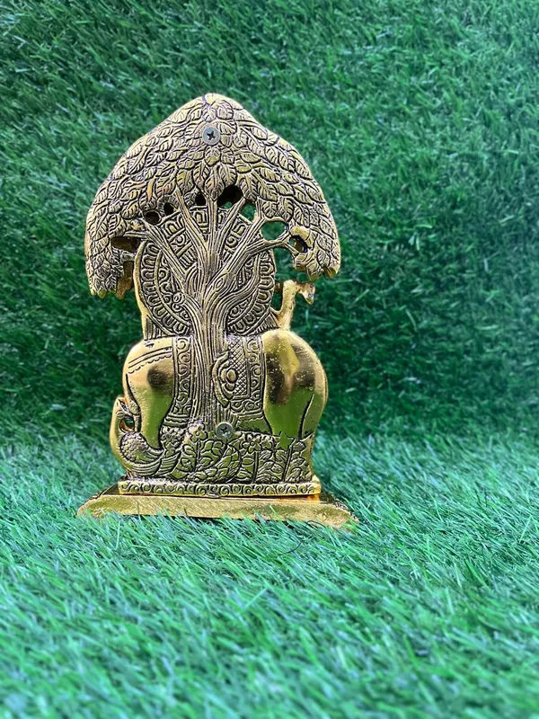 Radha_Krishna_Idol_Statue_with_Diya_Peacock_Design_Decorative_Showpiece_Religious_Handicraft_Idol_for_Gift_Puja_Room_Décor,_18_cm_(Metal,_Gold_Radha_Krishna_Gold)