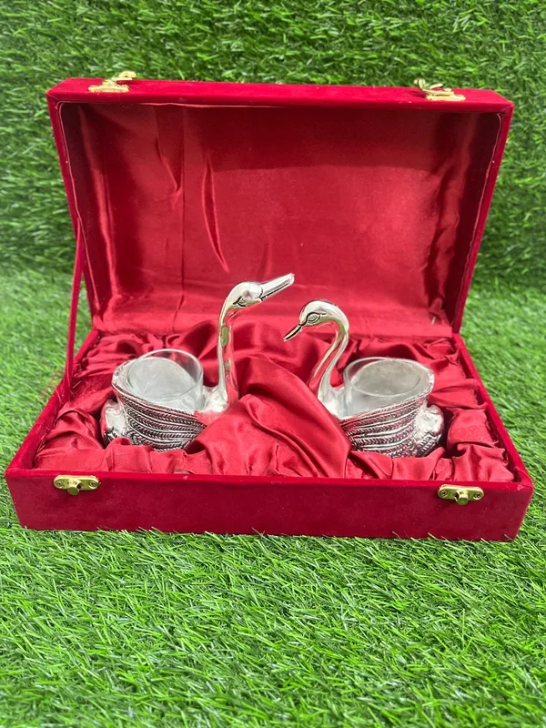 Silver_Plated_Dancing_Peacock_Showpiece_Candle_Holder_with_Tealight_Candle_and_with_Beautiful_Velvet_Box_Packing_for_Gifting_Anniversary_Valentine's_Day