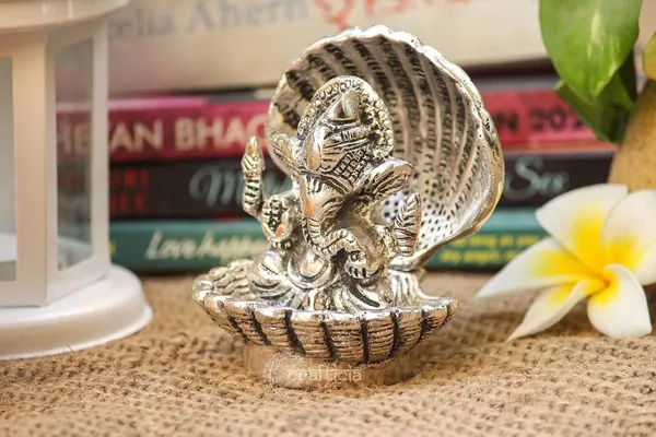 Silver_Metal_Solidmodern_Novelty_Ganesha_For_Diwali