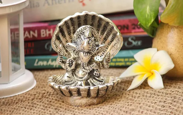 Silver_Metal_Solidmodern_Novelty_Ganesha_For_Diwali
