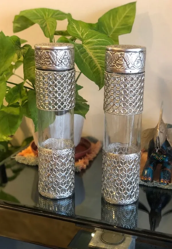 Water_Bottle_800_ml_Set_of__2_pcs_Gifted_Valvet_Box_for_Drinking_Water_(silver)