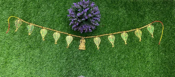 Golden_Antique_Hanging_Leaf_Shaped_Home_Decor