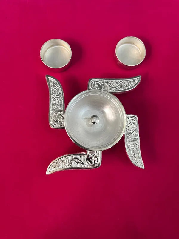 Silver-Toned_Metal_Swastik_Design_Tea_Light_Holder,_Traditional_Engraved_Pattern,Gift_Item