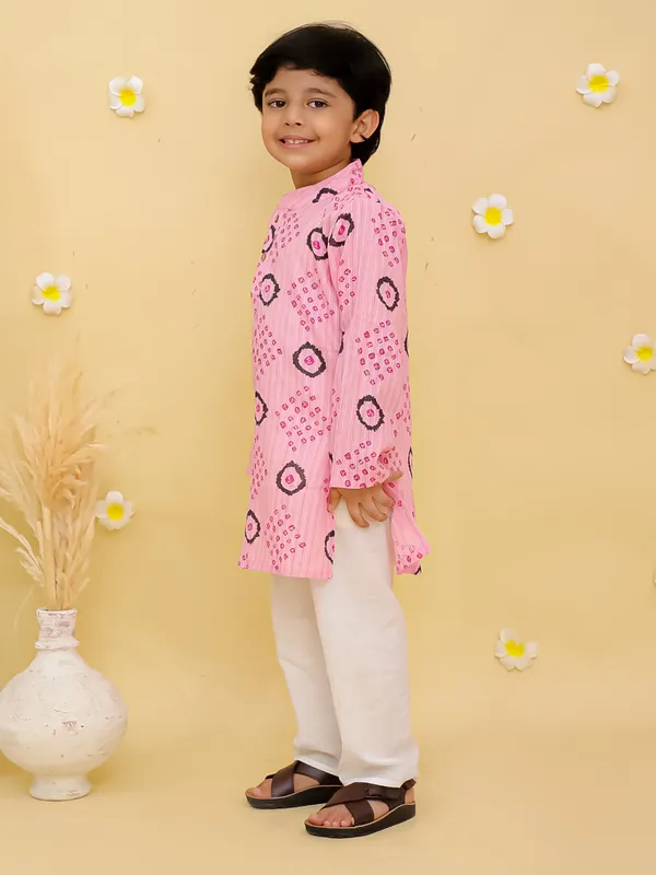 Junitos__Cotton_Woven_Full_Sleeves_paisley_Printed__Kurta_Pajama-Pink