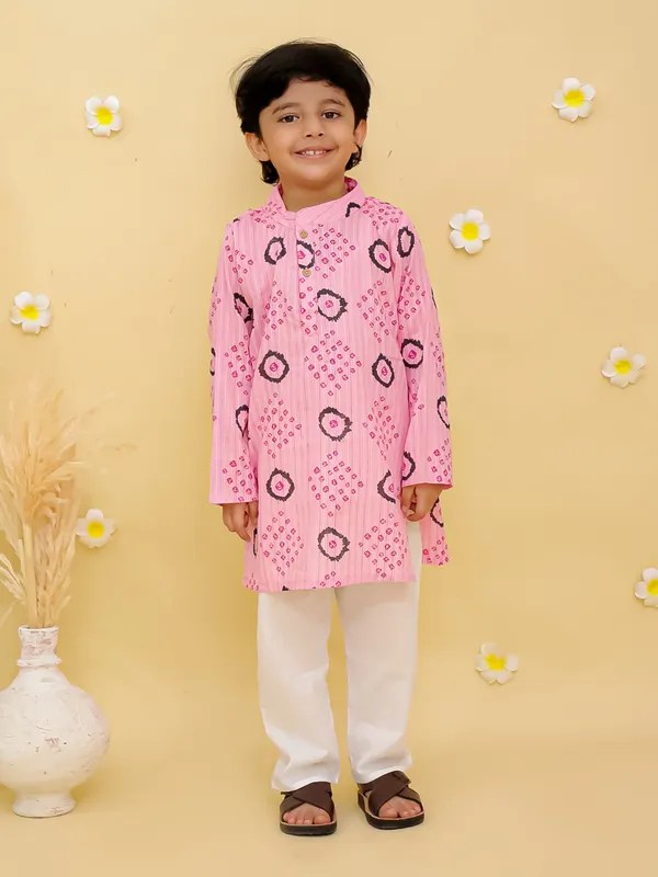 Junitos__Cotton_Woven_Full_Sleeves_paisley_Printed__Kurta_Pajama-Pink